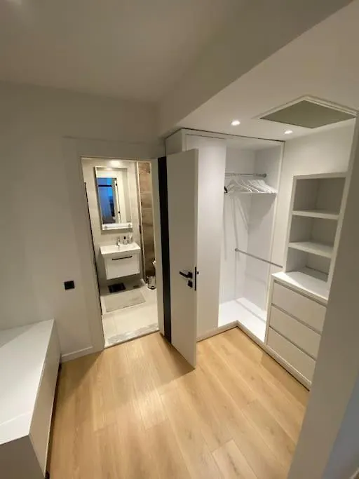 White Sails- Apartment With Two Bedroom Батуми
